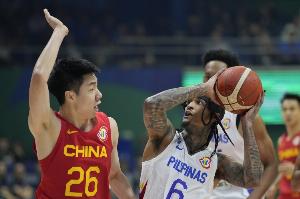 开云下载-2年前的今天：中国男篮世界杯不敌菲律宾 克拉克森单节爆砍24分