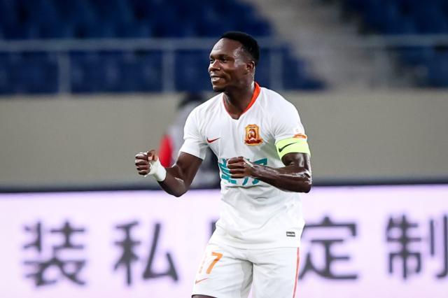 开云-【中超】林良铭埃弗拉建功 武汉1比1大连人仍不胜