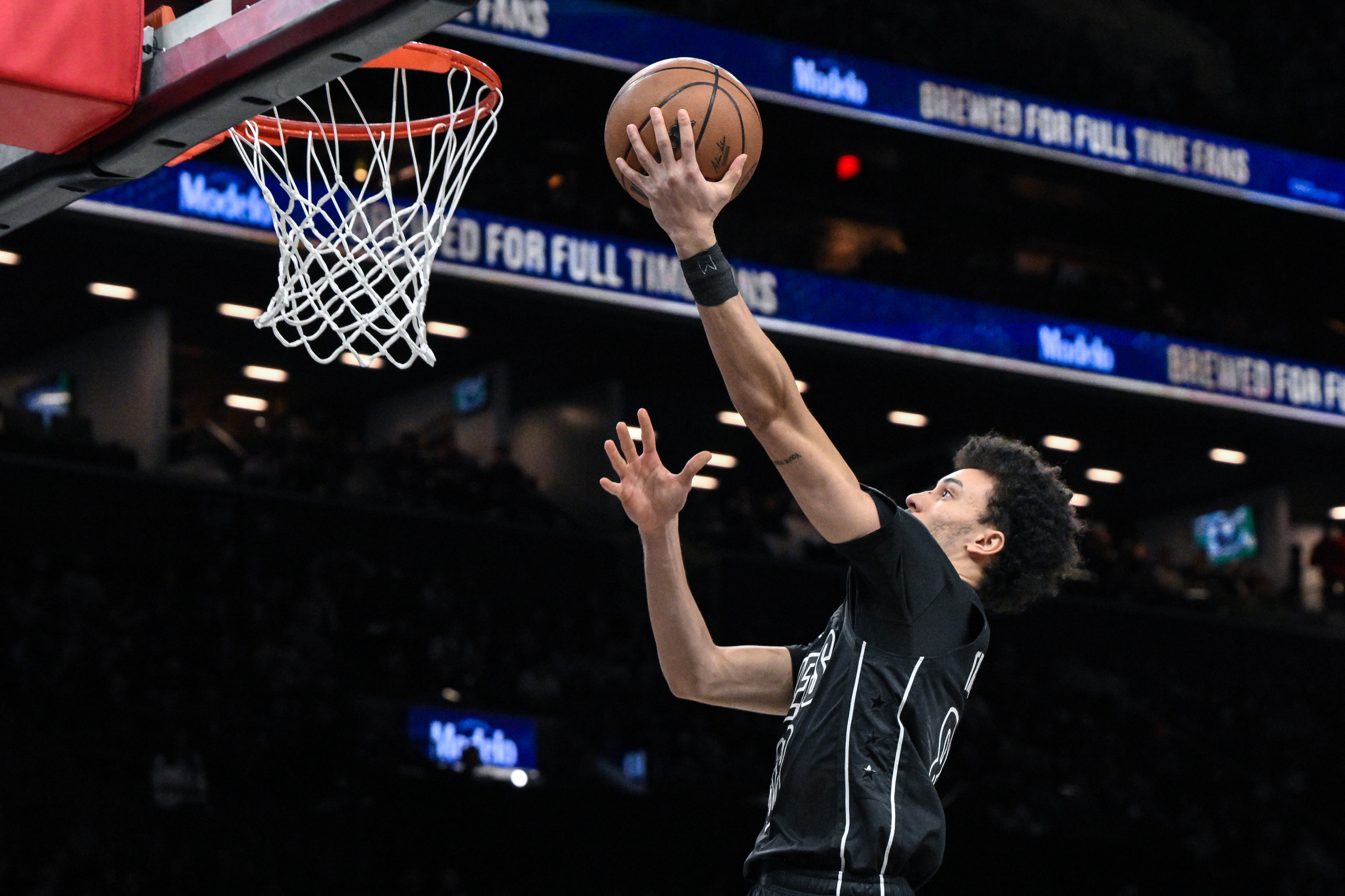 开云体育下载-可圈可点！特拉奥雷13中6拿到17分6助 正负值+10